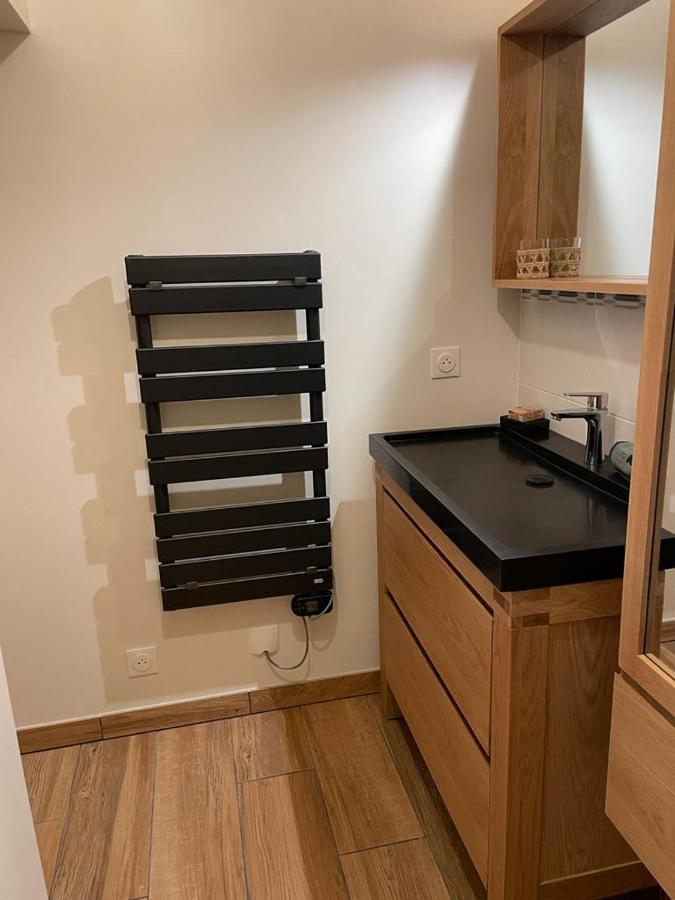 Loft Le Cosy Coeur De Ville Stationnement Privatif 리모주 외부 사진